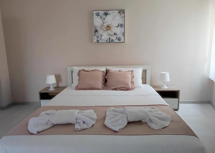 Dip Home Apartments